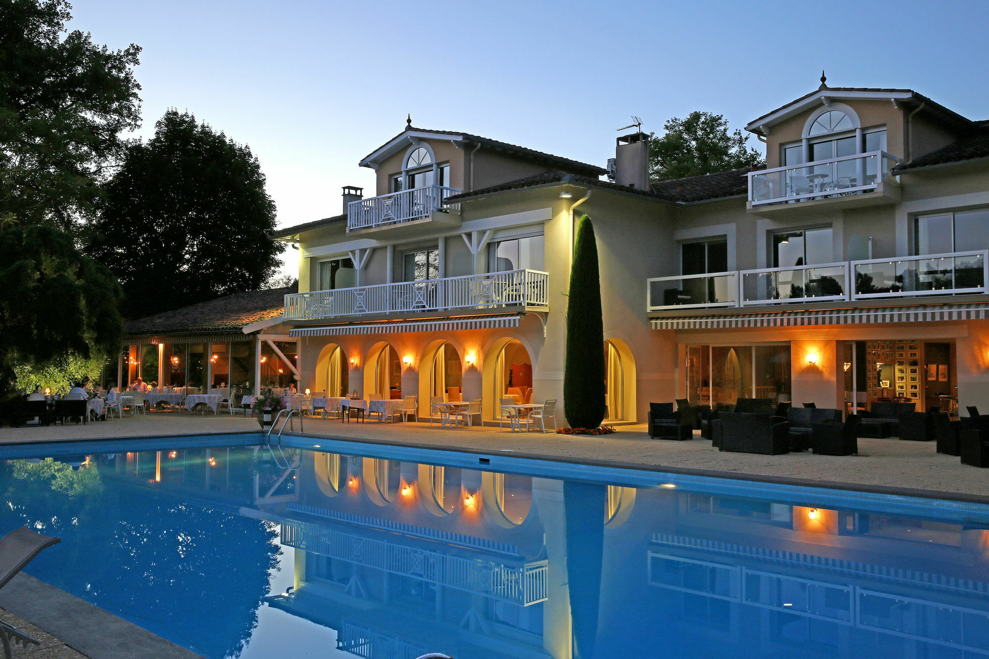 La Reserve Albi Hotel Restaurant ภายนอก รูปภาพ